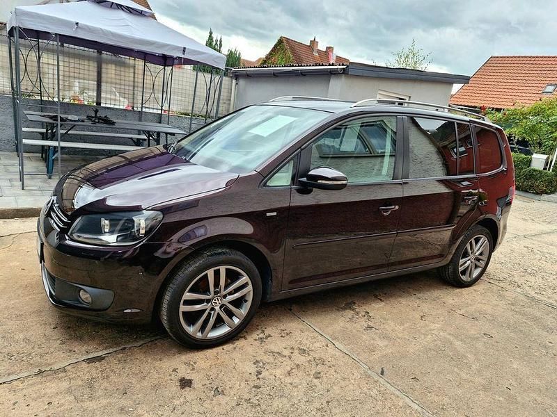 Violet Gebraucht 2013 VW Touran Life Van / Kleinbus | 9.100 € (Fairer Preis) - Bild 1/4
