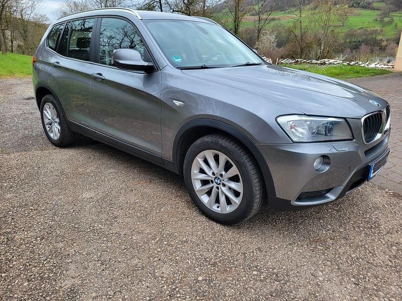 Gebraucht BMW X3 184 PS (135 kW) 2011 Grau SUV