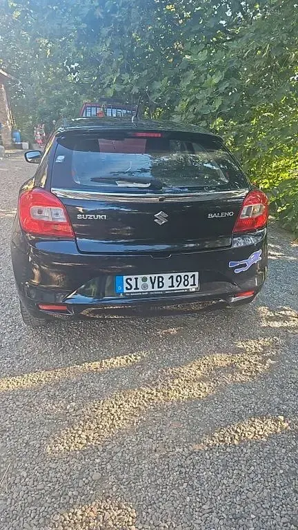 Gebraucht Suzuki Baleno Basic 90 PS (66 kW) 2017 Schwarz Kleinwagen