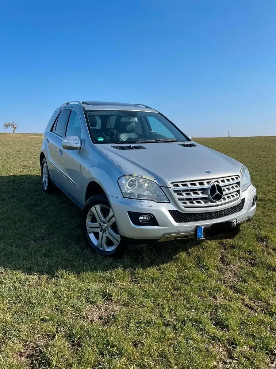 Gebraucht Mercedes ML350 272 PS (200 kW) 2009 Silber SUV