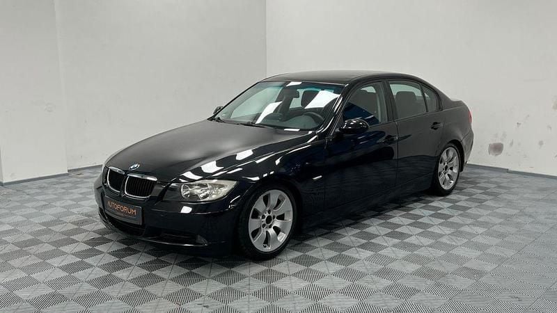 Gebraucht BMW 318 129 PS (94 kW) 2007 Schwarz Limousine