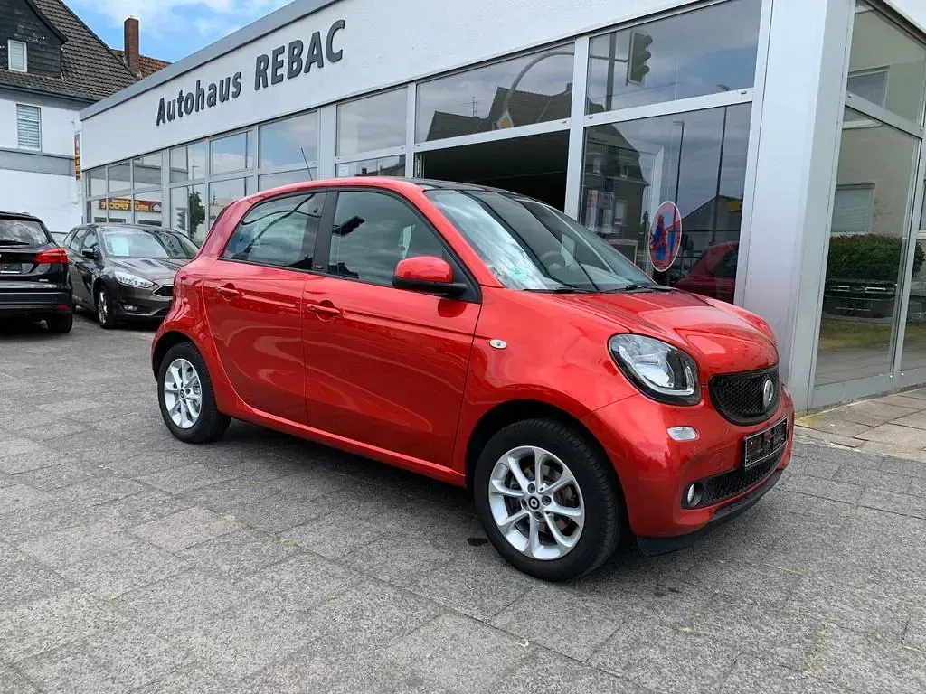 Gebraucht Smart ForFour Basis 71 PS (52 kW) 2019 Rot Kleinwagen