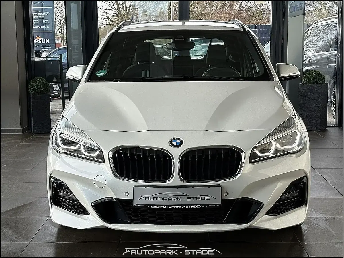 Gebraucht BMW 218 Active Tourer M Sport 150 PS (110 kW) 2019 Weiß Van / Kleinbus