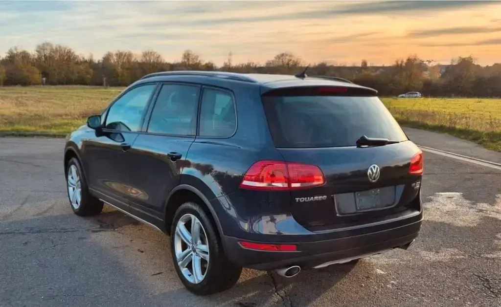 Gebraucht VW Touareg Terrain Tech 245 PS (180 kW) 2013 Blau SUV