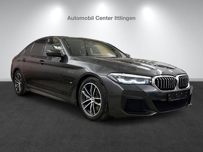 Grau Gebraucht 2021 BMW 530 M Sport Limousine | 37.990 € (Etwas zu teuer) - Bild 1/4