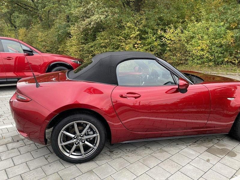 Gebraucht Mazda MX5 Exclusive-Line 132 PS (97 kW) 2025 Soul red crystal m Cabrio