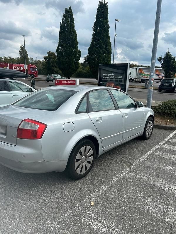 Używany Audi A4 102 KM (75 kW) 2003 Szary Sedan/Limuzyna