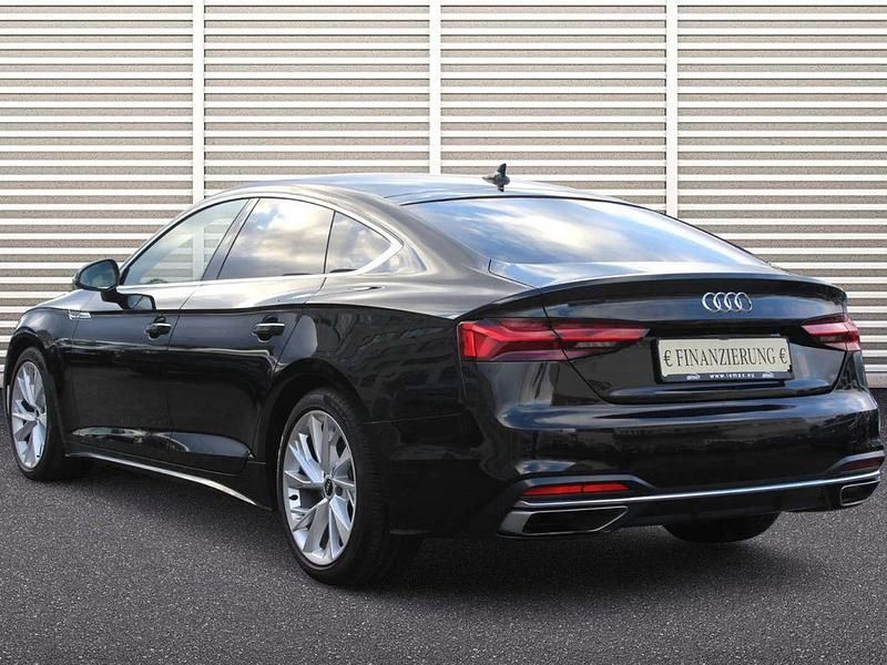 Gebraucht Audi A5 Sportback Comfort 136 PS (100 kW) 2021 Schwarz Kleinwagen