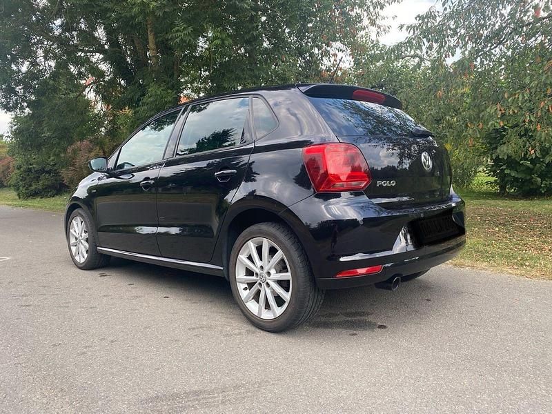 Schwarz Gebraucht 2016 VW Polo LOUNGE Kleinwagen | 7.799 € (Guter Preis) - Bild 1/4