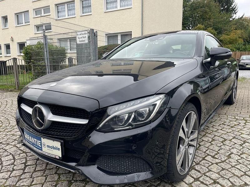 Gebraucht Mercedes C220 170 PS (125 kW) 2015 Schwarz Coupé