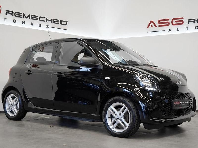 Gebraucht Smart ForFour Electric Drive 60 kW (82 PS) 2021 Schwarz