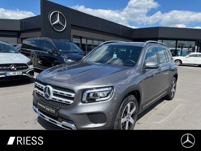 Grau Gebraucht 2021 Mercedes GLB200 Progressive SUV | 39.900 € (Teuer) - Bild 1/4