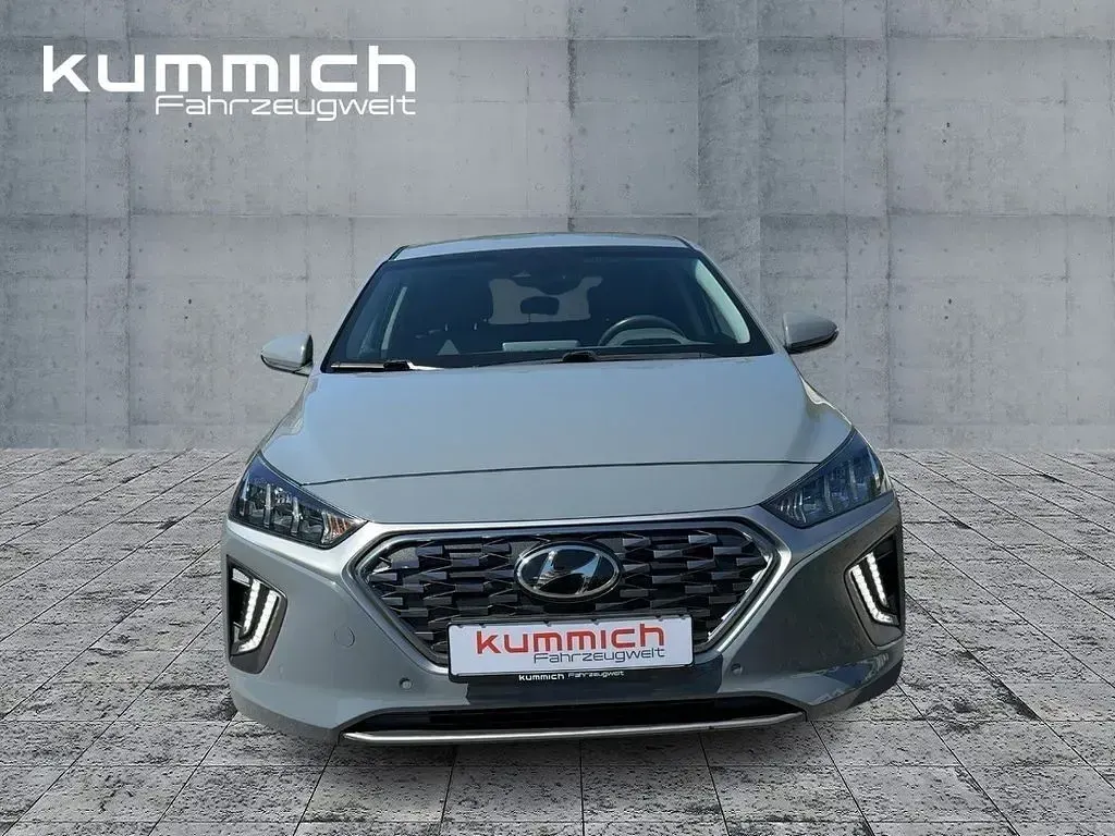 Gebraucht Hyundai Ioniq Premium 141 PS (103 kW) 2021 Grau Kleinwagen