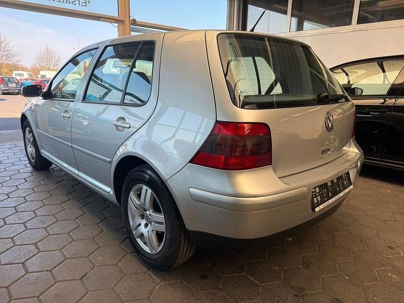 Gebraucht VW Golf IV Conceptline 150 PS (110 kW) 2003 Silber Limousine