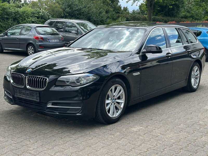 Schwarz Gebraucht 2014 BMW 520 Performance Kombi | 9.660 € (Guter Preis) - Bild 1/4