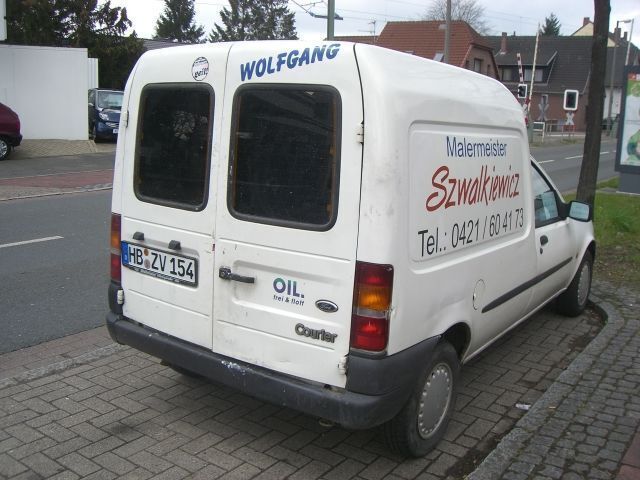 Gebraucht Ford Courier 75 PS (55 kW) 2001 Weiß Van / Kleinbus