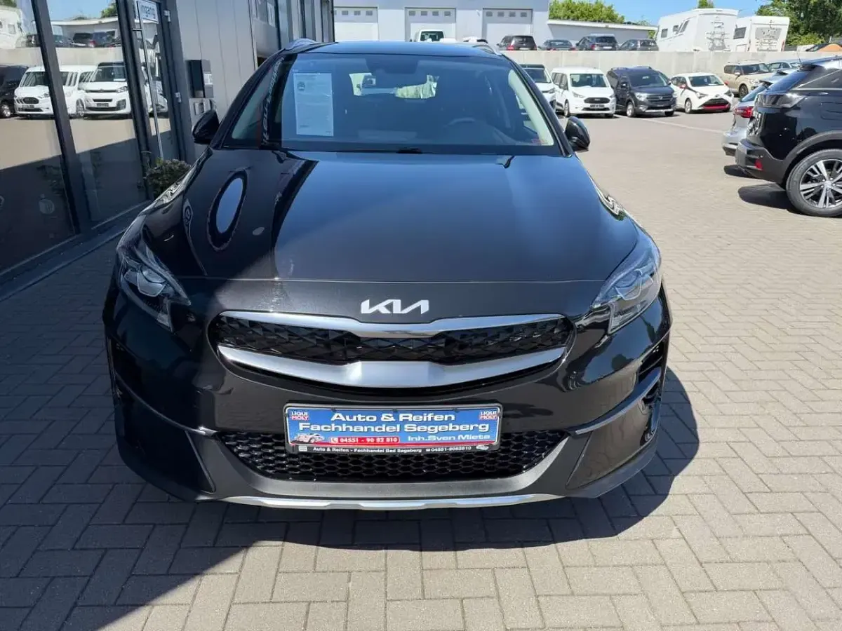 Gebraucht Kia XCeed Vision 141 PS (103 kW) 2022 Schwarz SUV