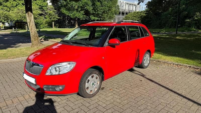 Gebraucht Skoda Fabia 70 PS (51 kW) 2008 Rot Kombi