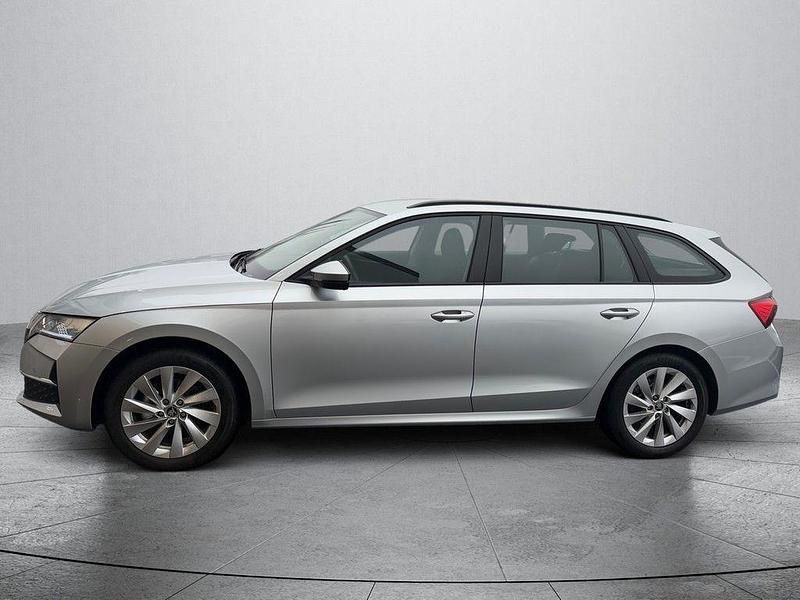 Gebraucht Skoda Octavia Selection 150 PS (110 kW) 2024 Silber Kombi