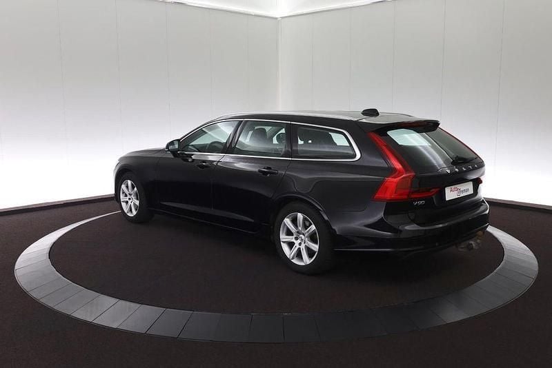 Gebraucht Volvo V90 Momentum 150 PS (110 kW) 2017 Schwarz Kombi