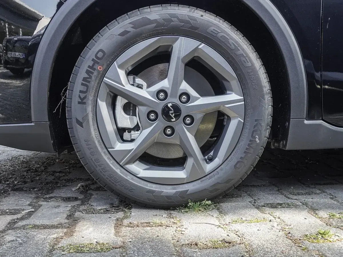 Neu Kia K4 Comfort 150 PS (110 kW) 2026 Schwarz Kombi