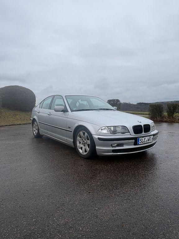 Gebraucht BMW 320 Performance 150 PS (110 kW) 1998 Silber Limousine