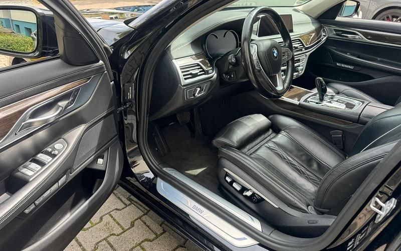 Gebraucht BMW 730 265 PS (194 kW) 2017 Schwarz Limousine