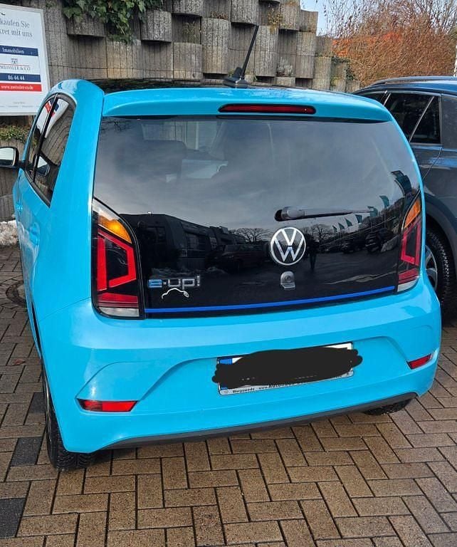 Gebraucht VW e-up! Style 61 kW (83 PS) 2021 Blau Kleinwagen