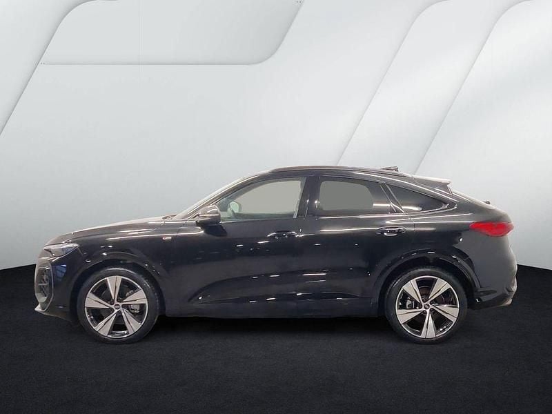 Gebraucht Audi Q5 Sport 204 PS (150 kW) 2026 Schwarz SUV