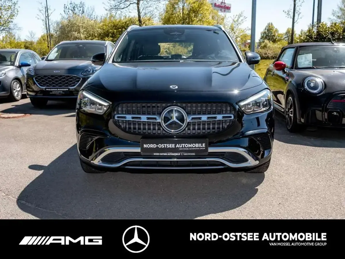Gebraucht Mercedes GLA200 Progressive 150 PS (110 kW) 2025 Kosmosschwarz  metalliclack SUV