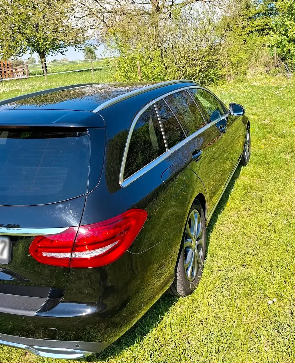 Gebraucht Mercedes C220 170 PS (125 kW) 2017 Schwarz Kombi