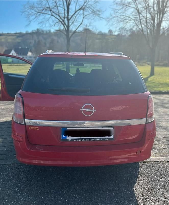 Gebraucht Opel Astra 90 PS (66 kW) 2005 Rot Kombi
