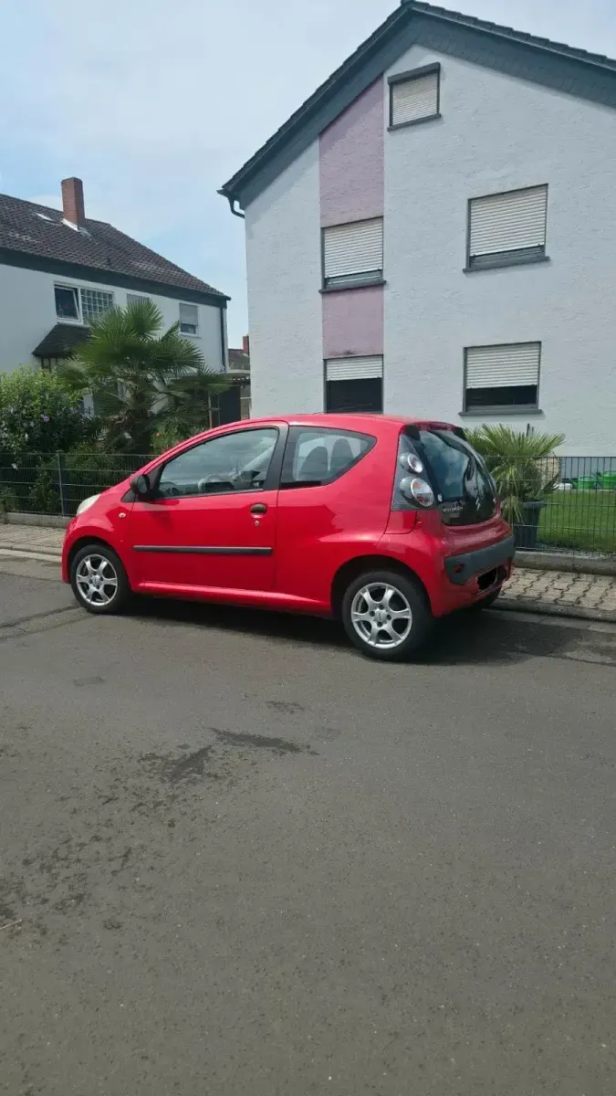 Gebraucht Citroën C1 70 PS (51 kW) 2010 Rot Kleinwagen
