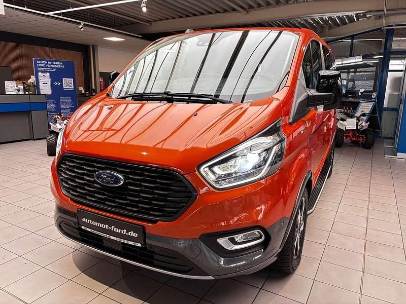 Gebraucht Ford Tourneo Active 185 PS (136 kW) 2021 Hokkaidoorange metallic Van / Kleinbus