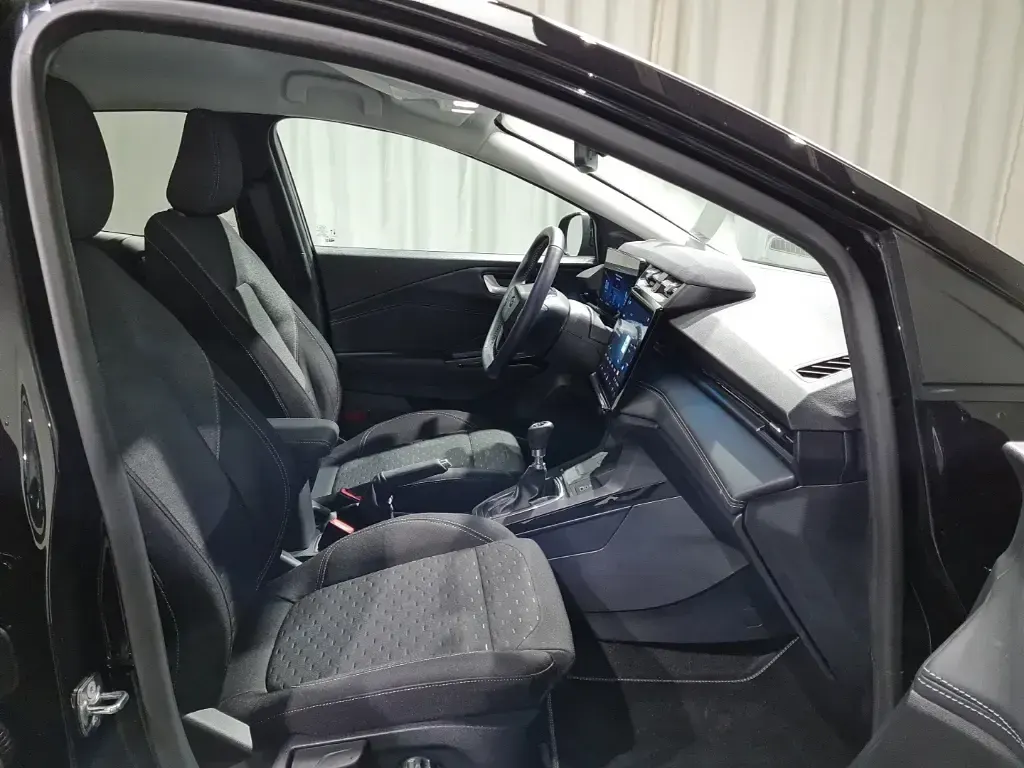 Gebraucht Ford Puma Titanium 125 PS (91 kW) 2025 Schwarz, agate black metallic SUV