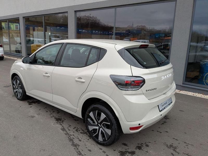 Neu Dacia Sandero Expression 101 PS (74 kW) 2026 Beige Limousine