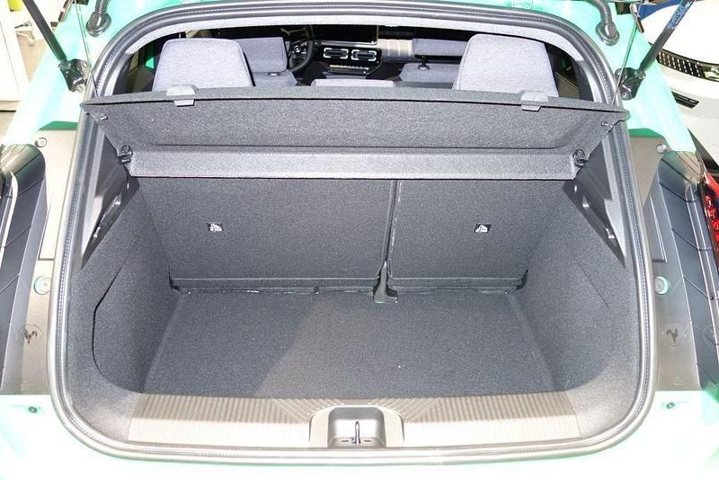 Gebraucht Renault 5 E-Tech Komfort 110 kW (150 PS) 2024 Grün Limousine