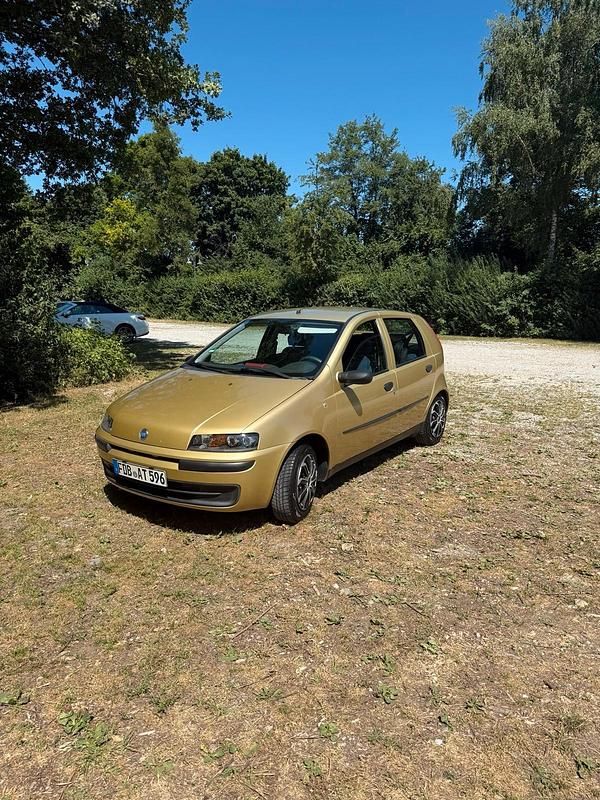 Gold Gebraucht 2000 Fiat Punto Kleinwagen | 1.900 € (Teuer) - Bild 1/4