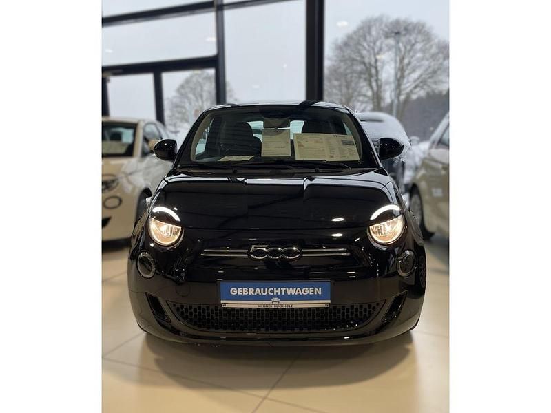 Usata Fiat 500e Action 69 kW (95 CV) 2023 Nero Utilitaria