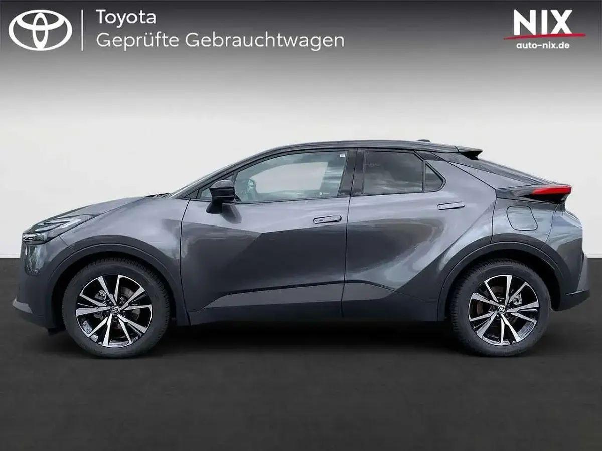 Gebraucht Toyota C-HR 140 PS (102 kW) 2025 Grau SUV