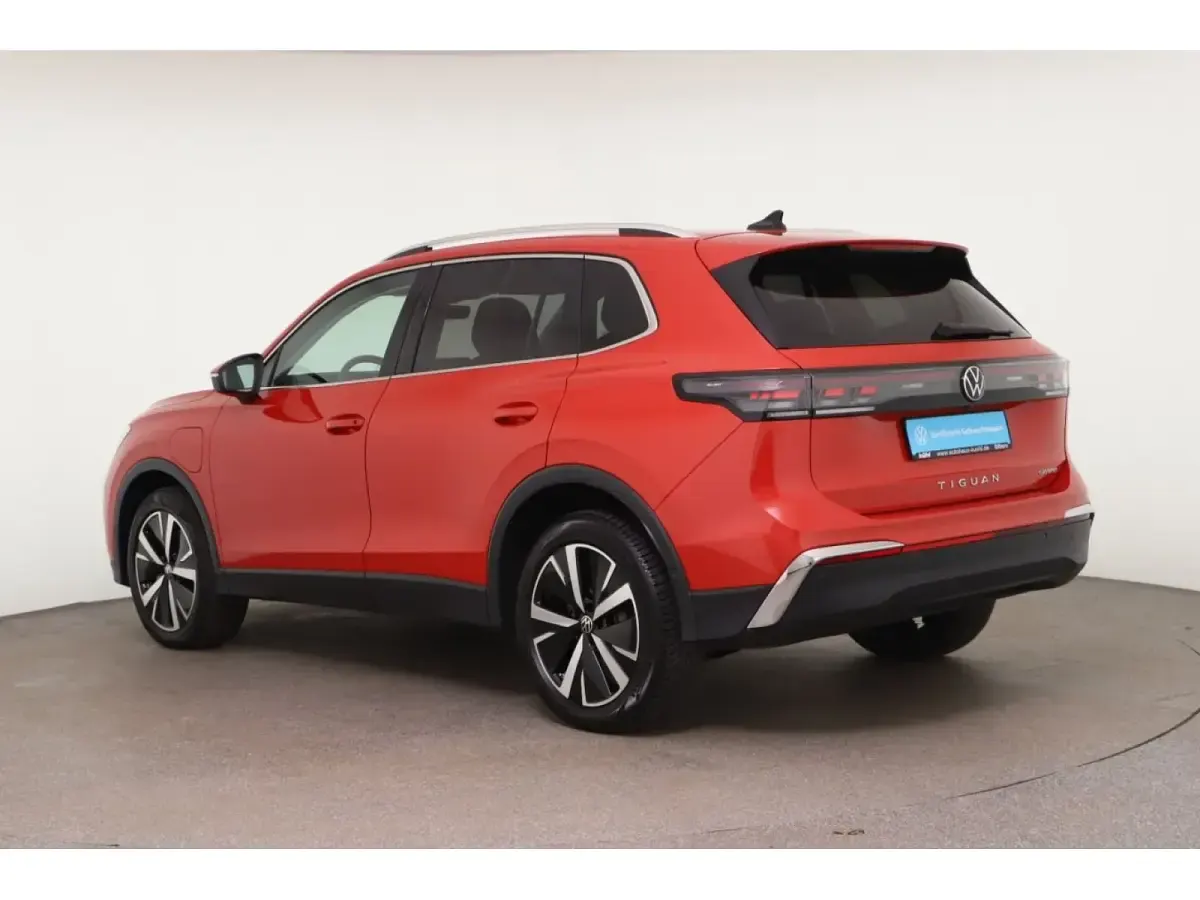 Gebraucht VW Tiguan IQ Drive 204 PS (150 kW) 2024 SUV
