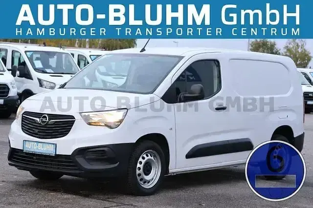 Second-hand Opel Combo 102 CP (75 kW) 2022 Alb Monovolum