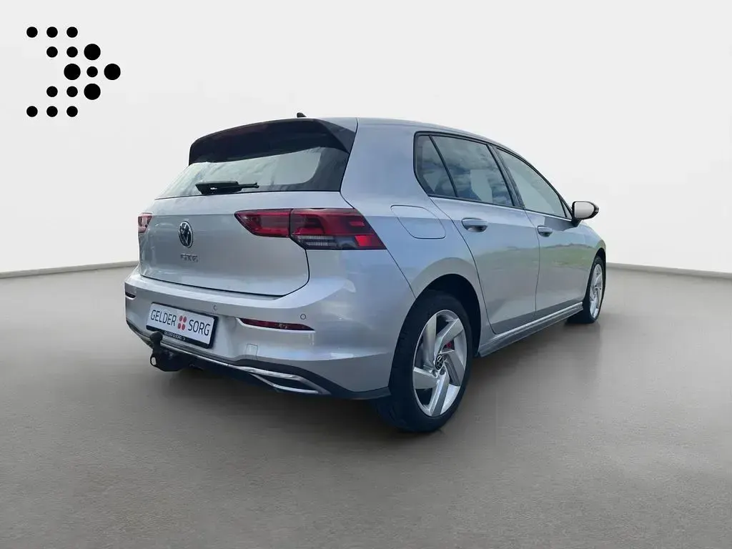Gebraucht VW Golf VIII GTE 245 PS (180 kW) 2021 Reflexsilber metallic Limousine