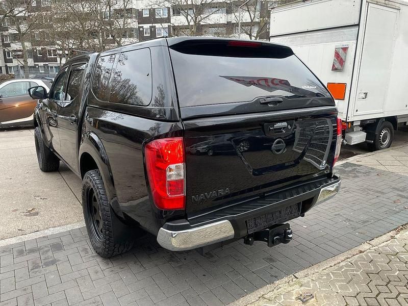 Gebraucht Nissan Navara N-Connecta 190 PS (139 kW) 2017 Schwarz Abholung