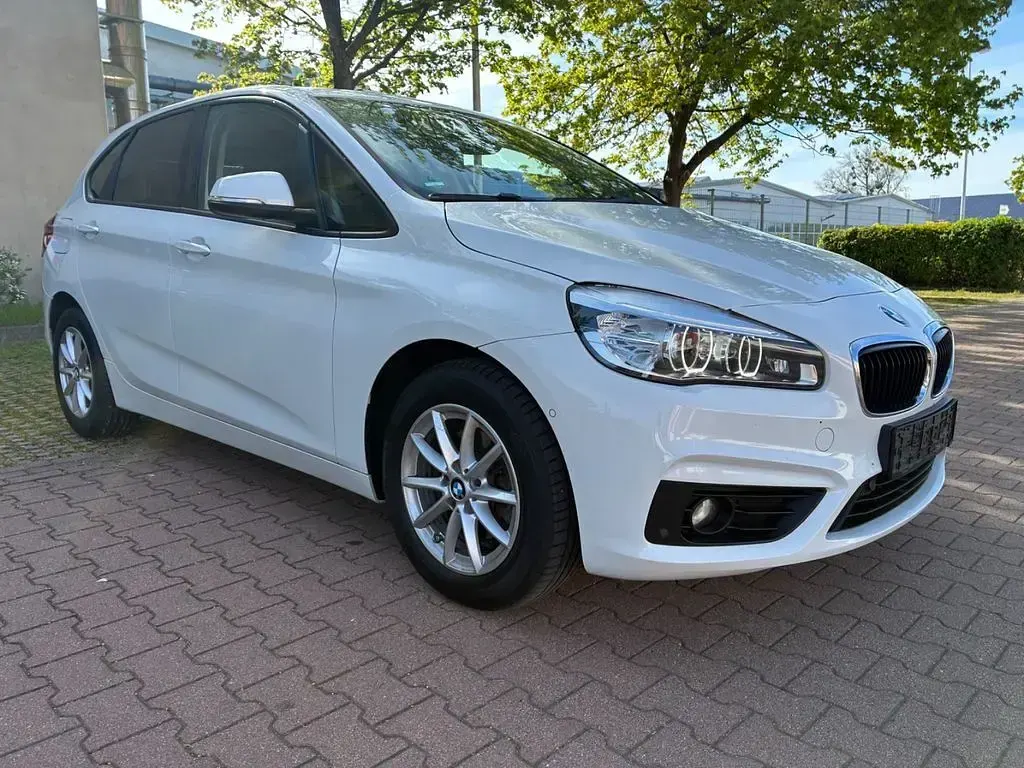 Gebraucht BMW 218 Active Tourer Advantage 150 PS (110 kW) 2014 Weiß Van / Kleinbus