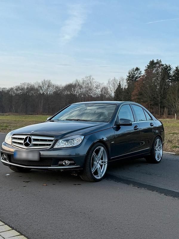 Gebraucht Mercedes C200 184 PS (135 kW) 2009 Grau Limousine