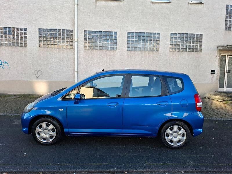 Gebraucht Honda Jazz Cool 77 PS (56 kW) 2006 Blau Kleinwagen