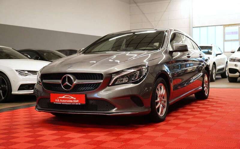 Mountaingrau met. Gebraucht 2017 Mercedes CLA180 Limousine | 14.950 € (Guter Preis) - Bild 1/4