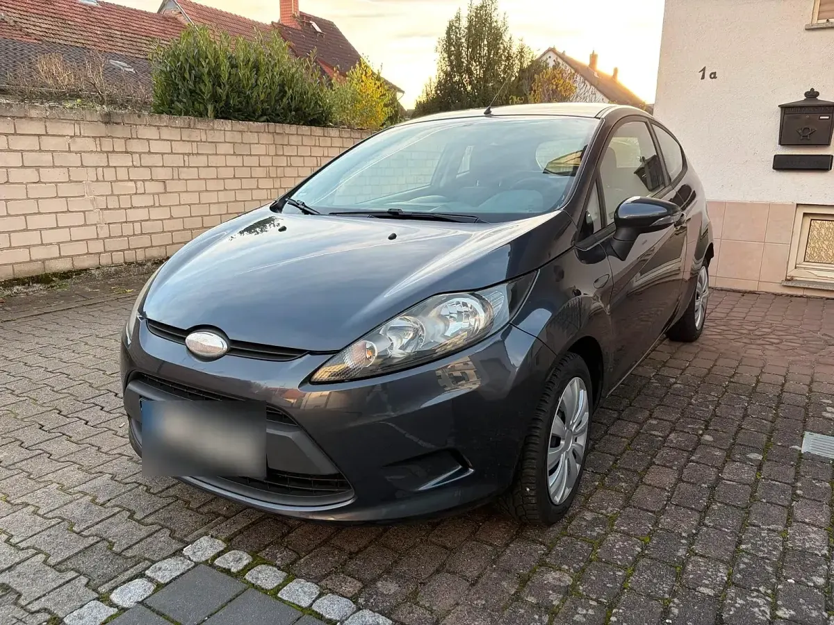 Usata Ford Fiesta 82 CV (60 kW) 2009 Grigio Utilitaria