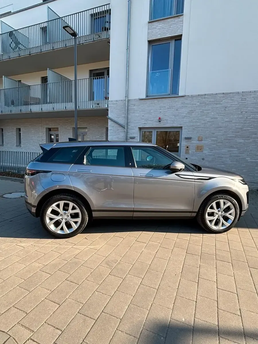 Gebraucht Land Rover Range Rover evoque 150 PS (110 kW) 2019 Grau SUV